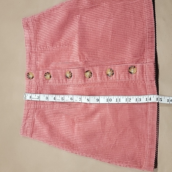 Forever 21, Size S, Mauve Corduroy Button Down Mini Skirt, EUC - Picture 4 of 8